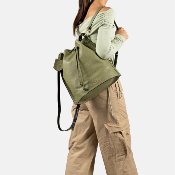 Burkely Keen Keira Two Way Bag Convertible Leather Backpack Bucket Bag - Picture 5 of 6